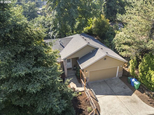 16591 Se CATLYN WOODS Dr, Milwaukie, OR 97267