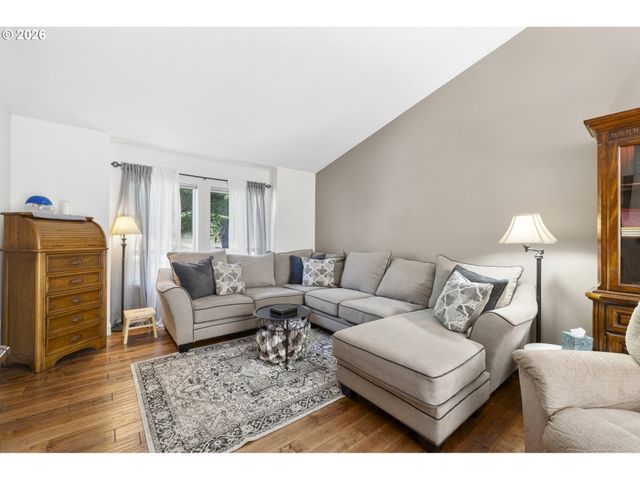 16591 Se CATLYN WOODS Dr, Milwaukie, OR 97267