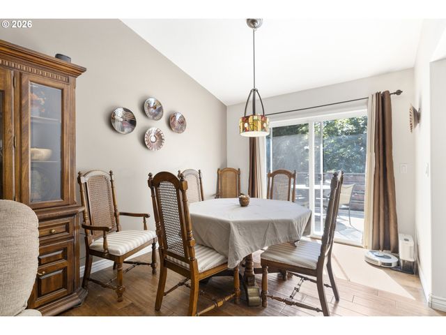 16591 Se CATLYN WOODS Dr, Milwaukie, OR 97267