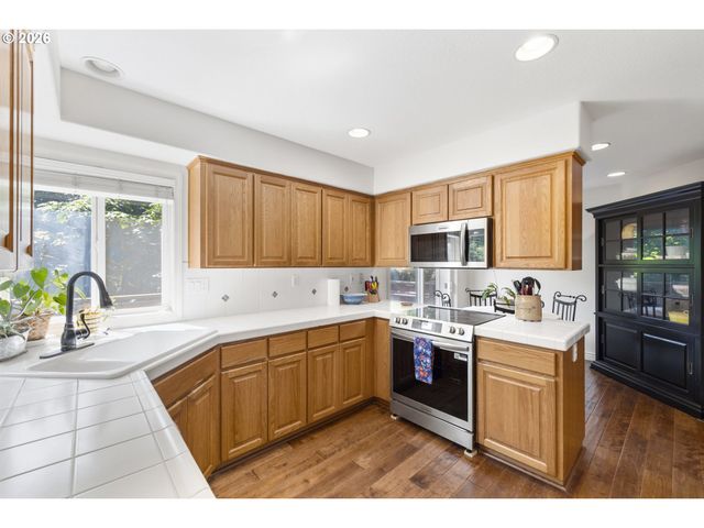 16591 Se CATLYN WOODS Dr, Milwaukie, OR 97267