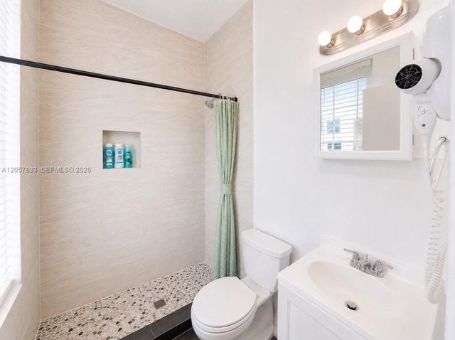 3025 Indian Creek Dr 310 310, Miami Beach, FL 33140