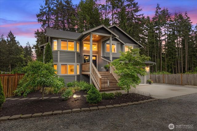 19827 Cypress Way Way, Lynnwood, WA 98036