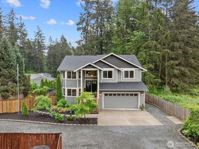 19827 Cypress Way Way, Lynnwood, WA 98036