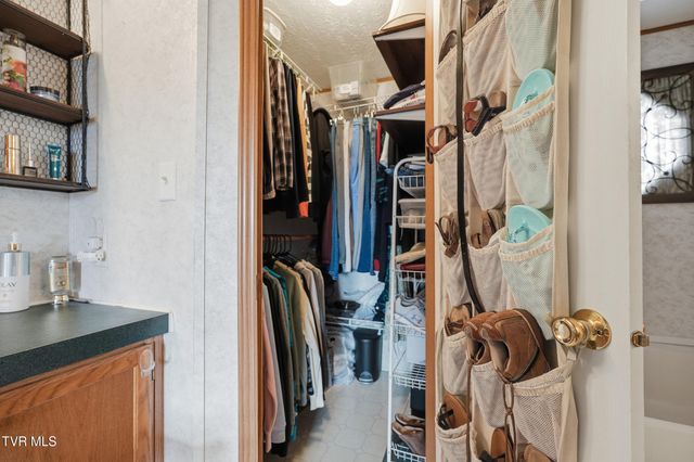 490 Courthouse Drive, Castlewood, VA 24224