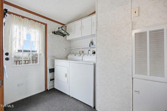 490 Courthouse Drive, Castlewood, VA 24224