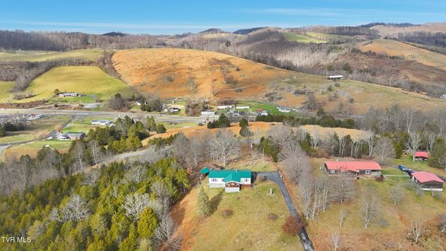 490 Courthouse Drive, Castlewood, VA 24224