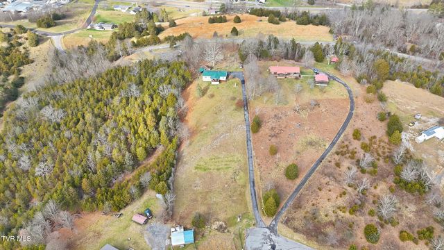 490 Courthouse Drive, Castlewood, VA 24224