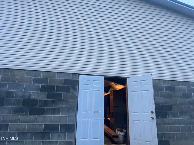 490 Courthouse Drive, Castlewood, VA 24224