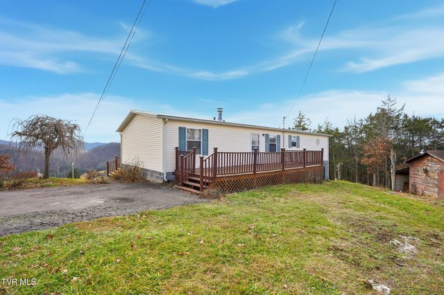 490 Courthouse Drive, Castlewood, VA 24224