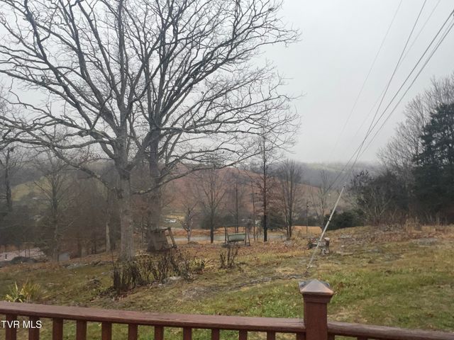 490 Courthouse Drive, Castlewood, VA 24224