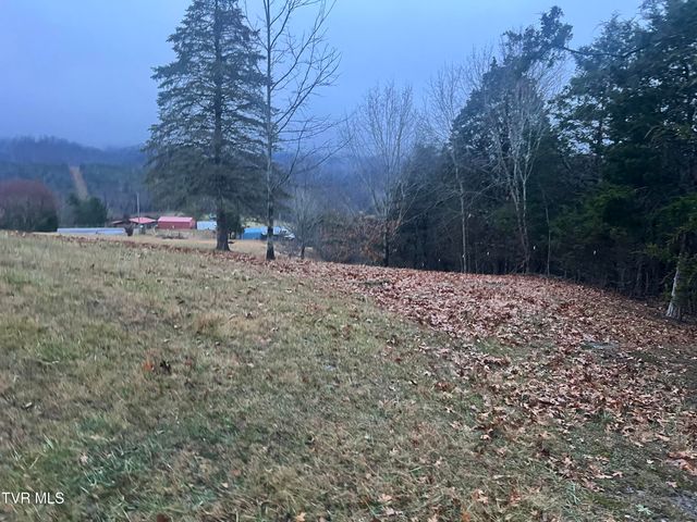 490 Courthouse Drive, Castlewood, VA 24224