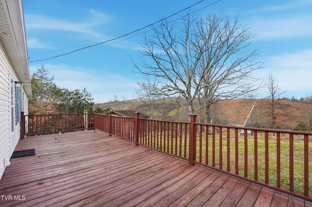 490 Courthouse Drive, Castlewood, VA 24224