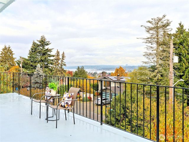 5029 29th Avenue S, Seattle, WA 98108