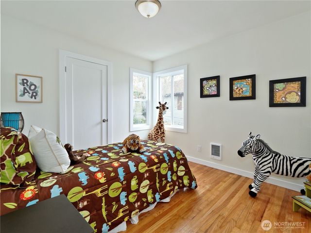 5029 29th Avenue S, Seattle, WA 98108