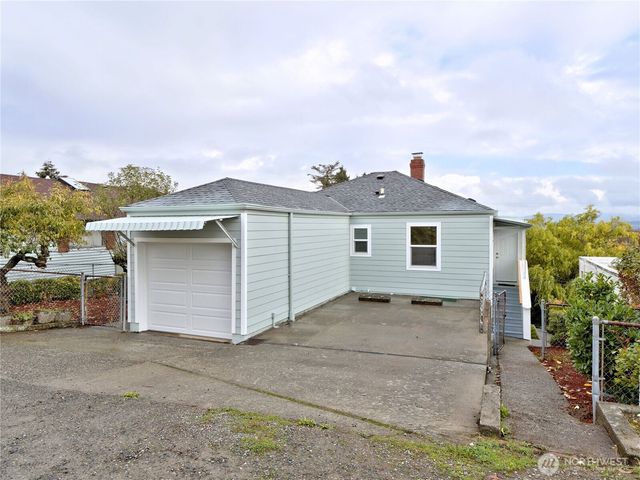 5029 29th Avenue S, Seattle, WA 98108