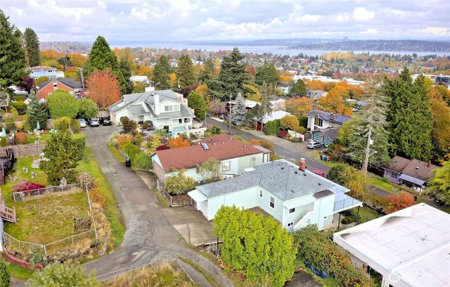 5029 29th Avenue S, Seattle, WA 98108