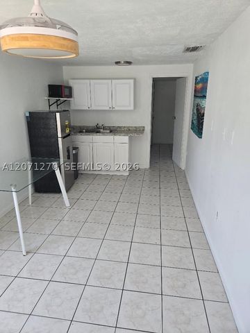 18360 NE 22nd Ave, North Miami Beach, FL 33160