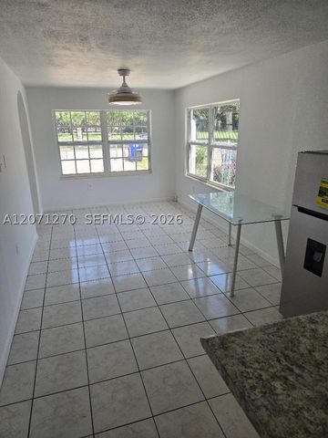 18360 NE 22nd Ave, North Miami Beach, FL 33160