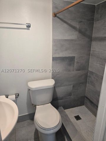 18360 NE 22nd Ave, North Miami Beach, FL 33160