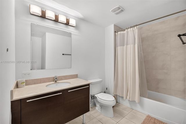1900 N Bayshore Drive 2717, Miami, FL 33132