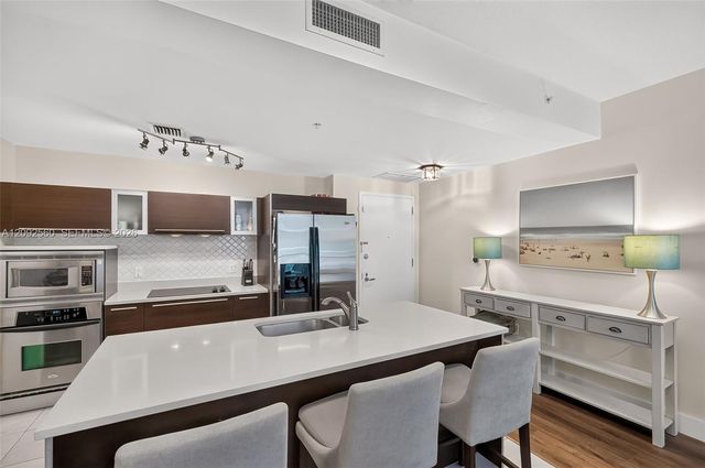 1900 N Bayshore Drive 2717, Miami, FL 33132