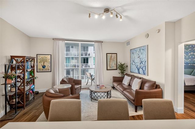 1900 N Bayshore Drive 2717, Miami, FL 33132