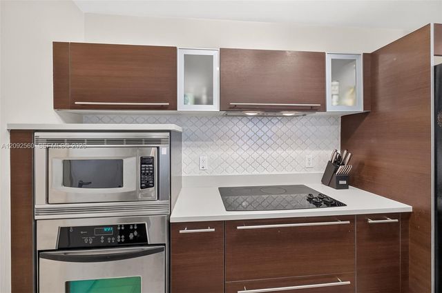 1900 N Bayshore Drive 2717, Miami, FL 33132
