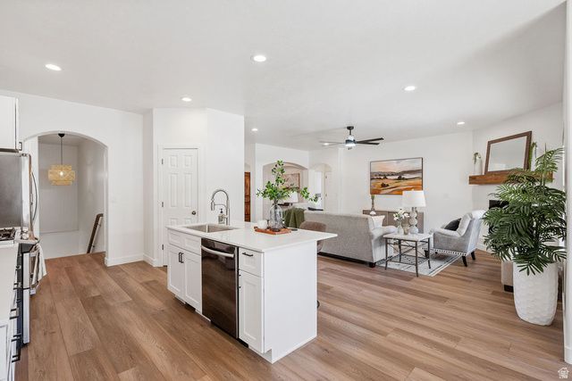 9226 N MOUNT AIREY DR, Eagle Mountain, UT 84005