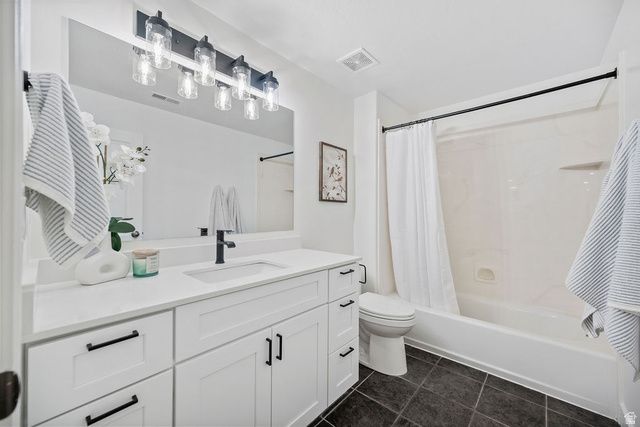 9226 N MOUNT AIREY DR, Eagle Mountain, UT 84005