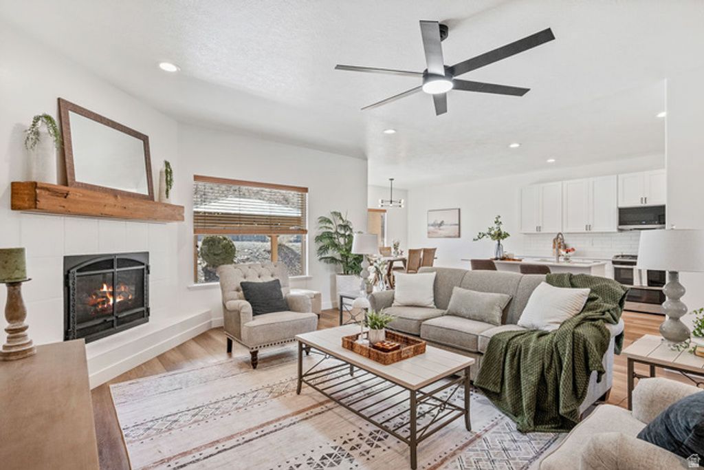 Image 3 of property listing at 9226 N MOUNT AIREY DR, Eagle Mountain, UT 84005