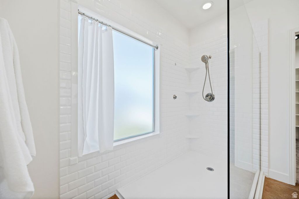 Image 23 of property listing at 9226 N MOUNT AIREY DR, Eagle Mountain, UT 84005