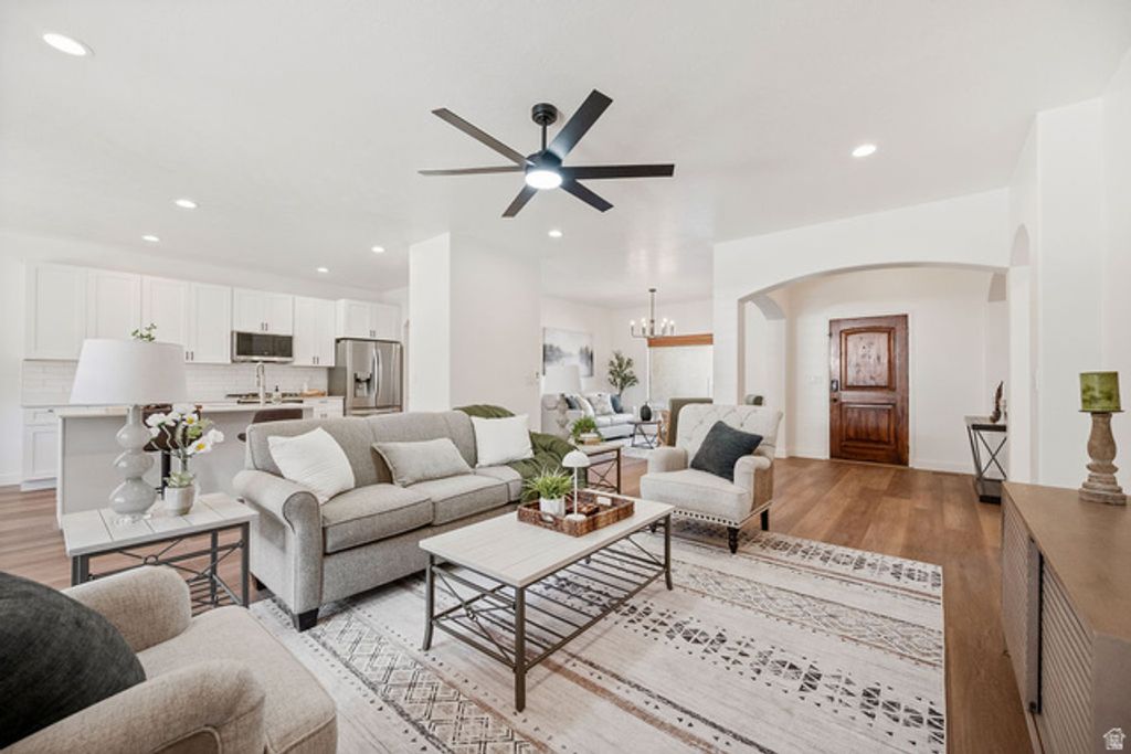 Image 4 of property listing at 9226 N MOUNT AIREY DR, Eagle Mountain, UT 84005