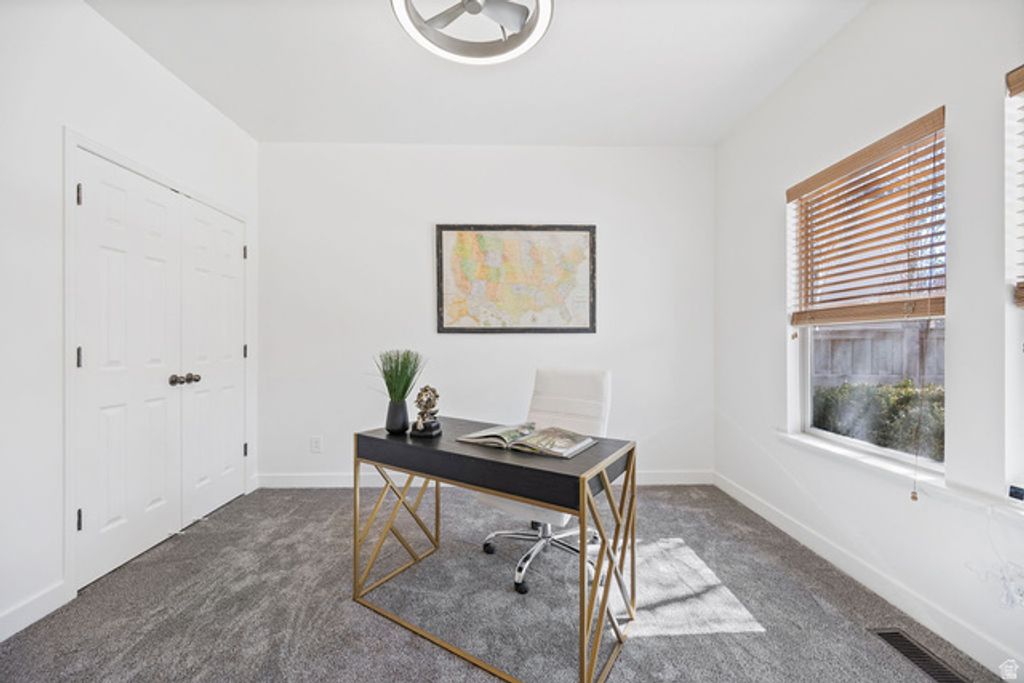 Image 42 of property listing at 9226 N MOUNT AIREY DR, Eagle Mountain, UT 84005