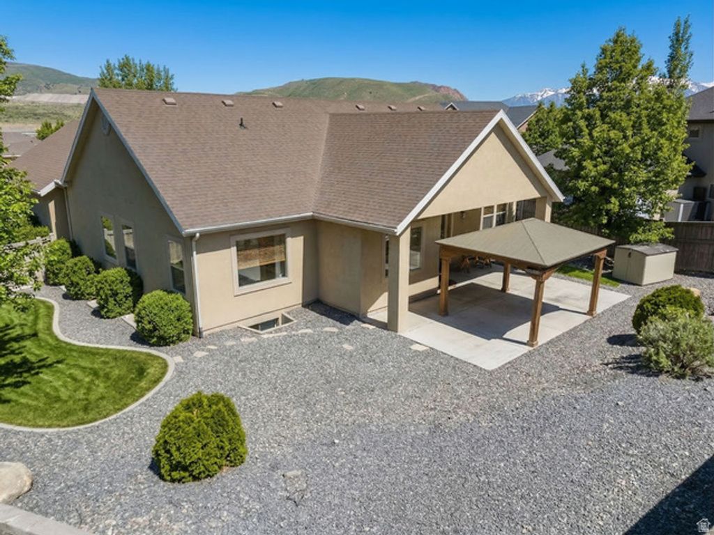 Image 50 of property listing at 9226 N MOUNT AIREY DR, Eagle Mountain, UT 84005