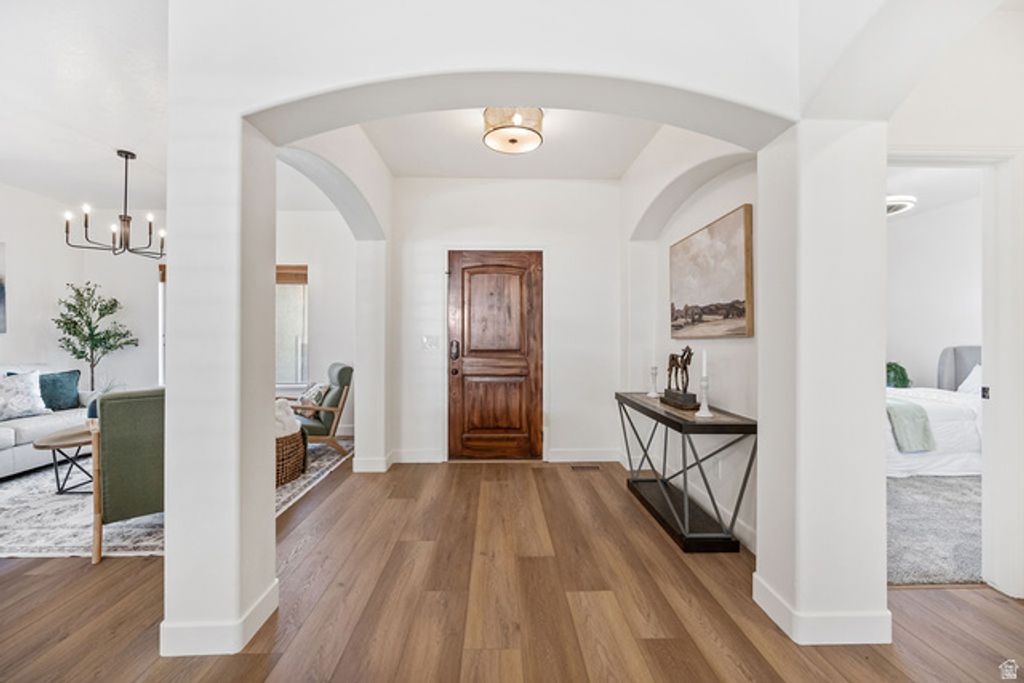 Image 7 of property listing at 9226 N MOUNT AIREY DR, Eagle Mountain, UT 84005