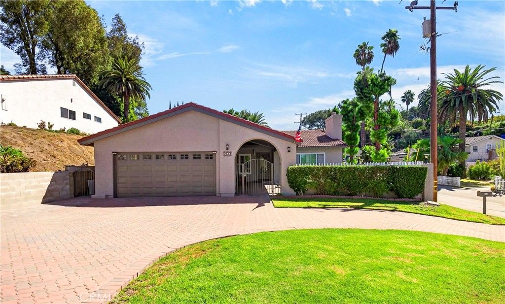 800 N Arroyo, Fullerton, CA 92833