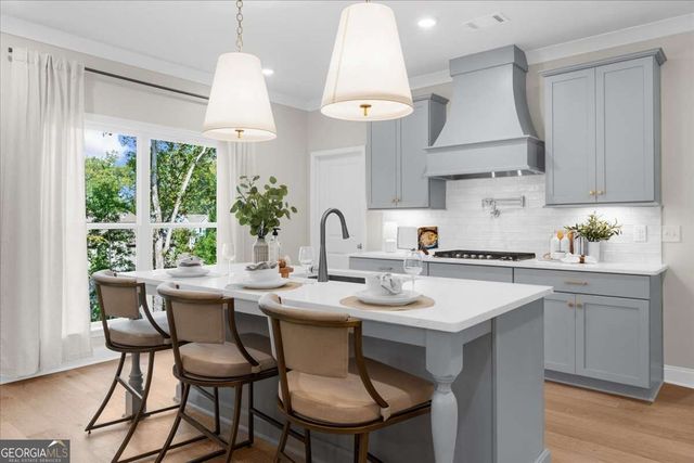 5553 Keswick Drive, Flowery Branch, GA 30542