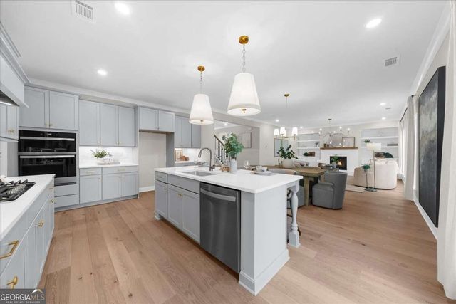 5553 Keswick Drive, Flowery Branch, GA 30542