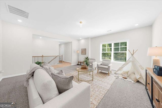 5553 Keswick Drive, Flowery Branch, GA 30542