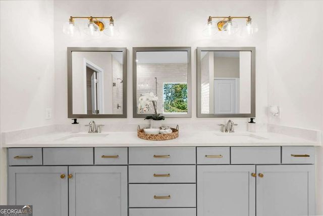 5553 Keswick Drive, Flowery Branch, GA 30542