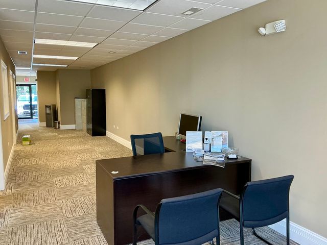 96 E Main Street, Lake Zurich, IL 60047