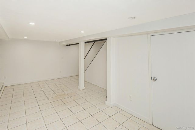221 Howard Avenue 1R, Brooklyn, NY 11233