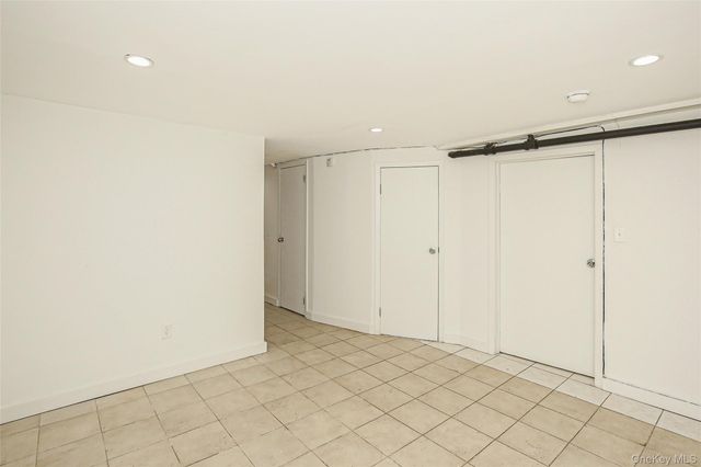 221 Howard Avenue 1R, Brooklyn, NY 11233