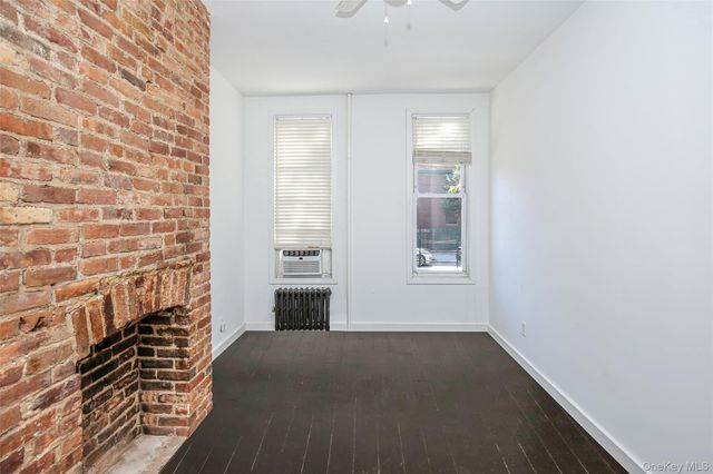 221 Howard Avenue 1R, Brooklyn, NY 11233
