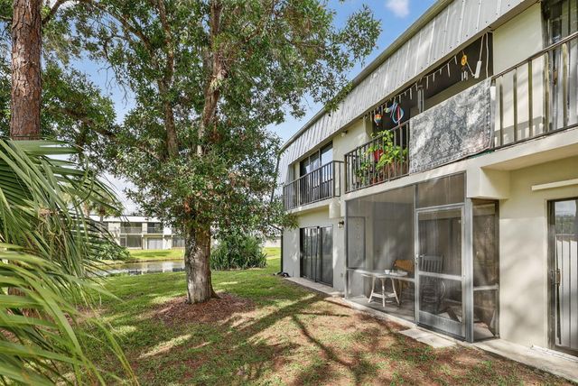 2513 S 17th Street 206, Fort Pierce, FL 34982