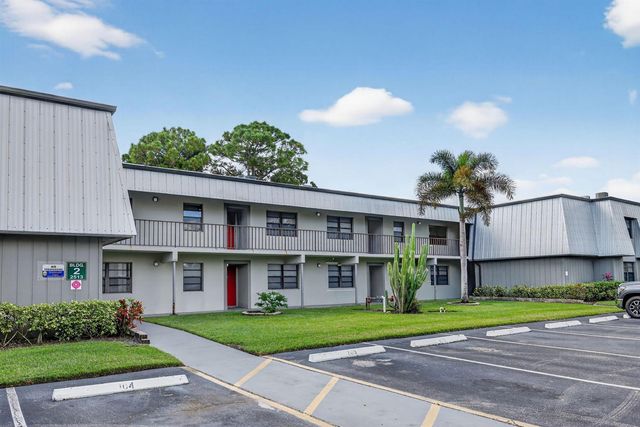 2513 S 17th Street 206, Fort Pierce, FL 34982
