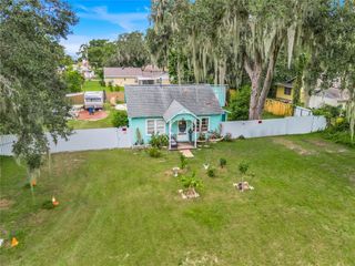 521 MICHIGAN STREET, Mount Dora, FL 32757