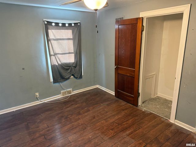 2324 S 8TH Street, Springfield, IL 62703