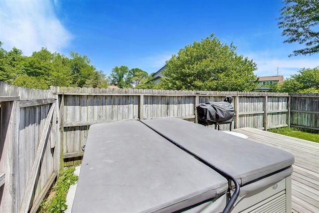 4015 Silver Oaks Drive, Saint Joseph, MI 49085