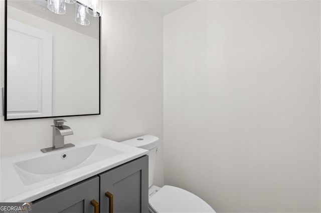 3940 Pinehurst Valley Drive, Decatur, GA 30034